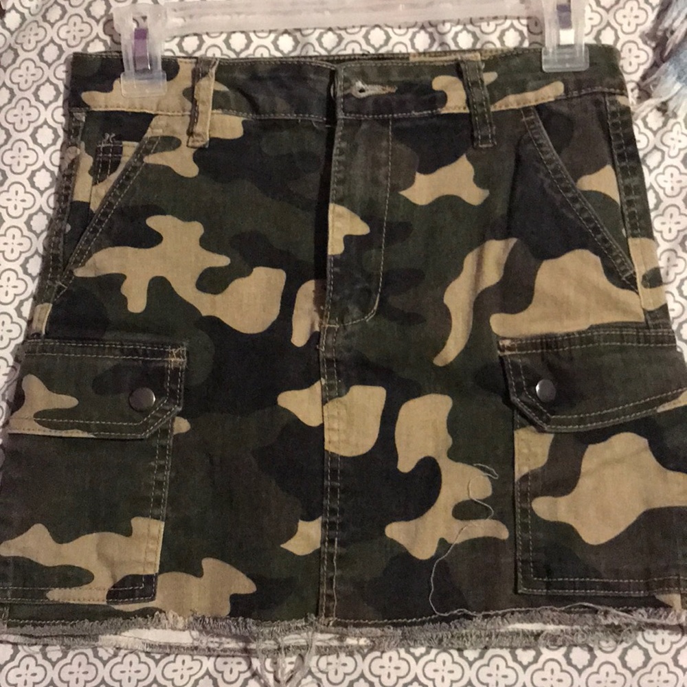 Camo short skirt